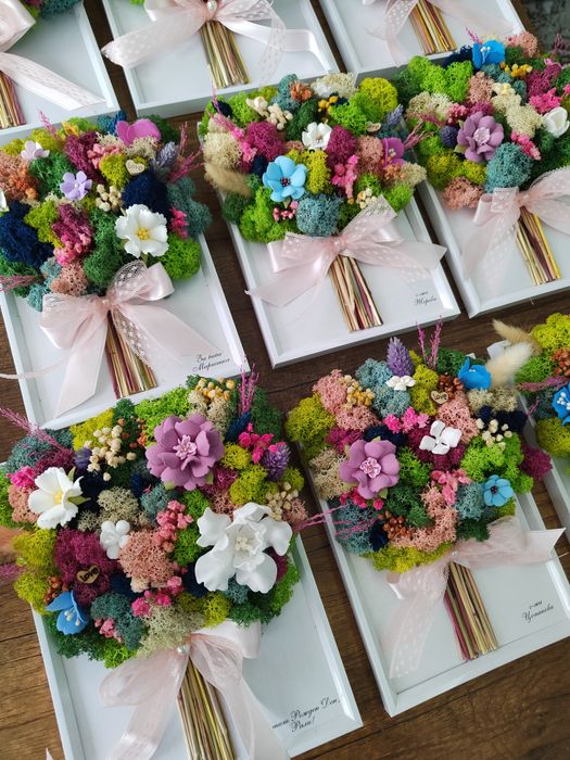 Букет в рамка от скандинавски мъх