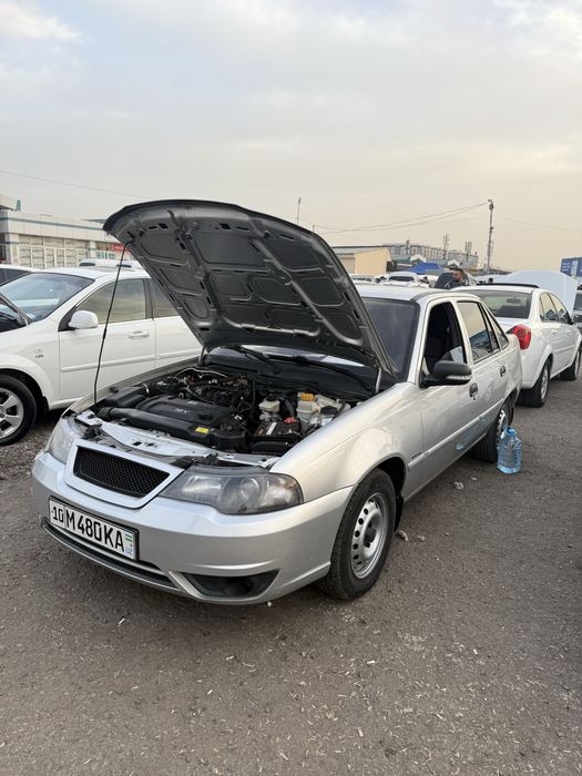 Nexia II sotiladi tozza kraska