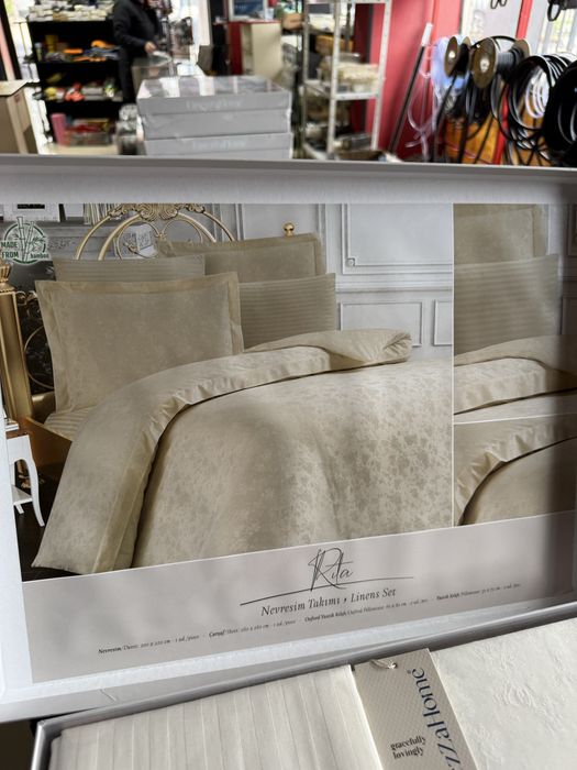 Луксозно спално бельо