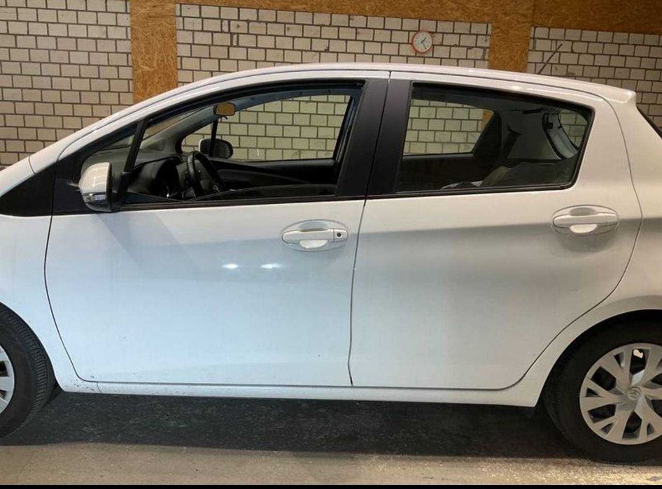 Toyota Yaris 2 броя на части