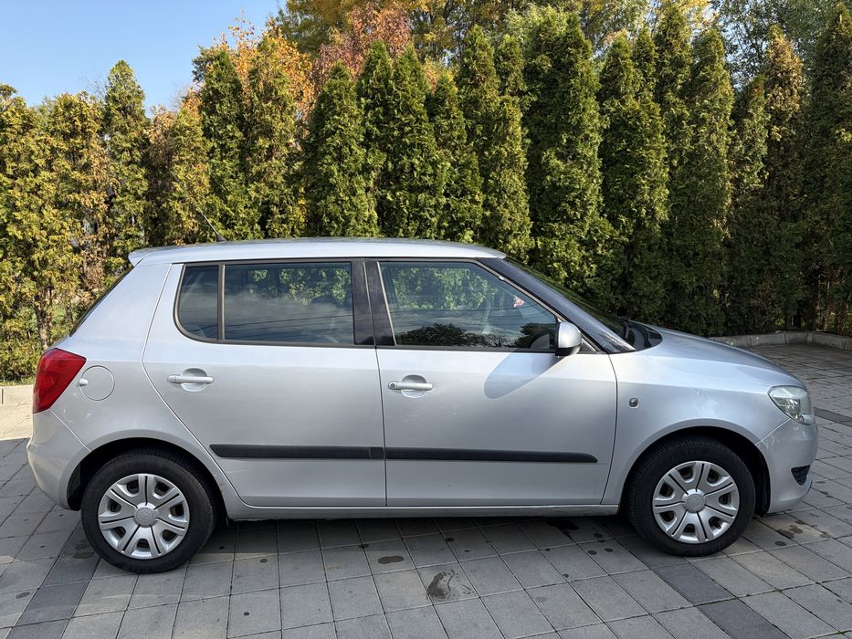 SKODA Fabia 2011 — imagine 3