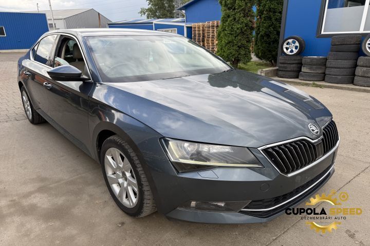 Fata completa cu faruri LED Xenon Skoda Superb 3 [2015 - 2020]