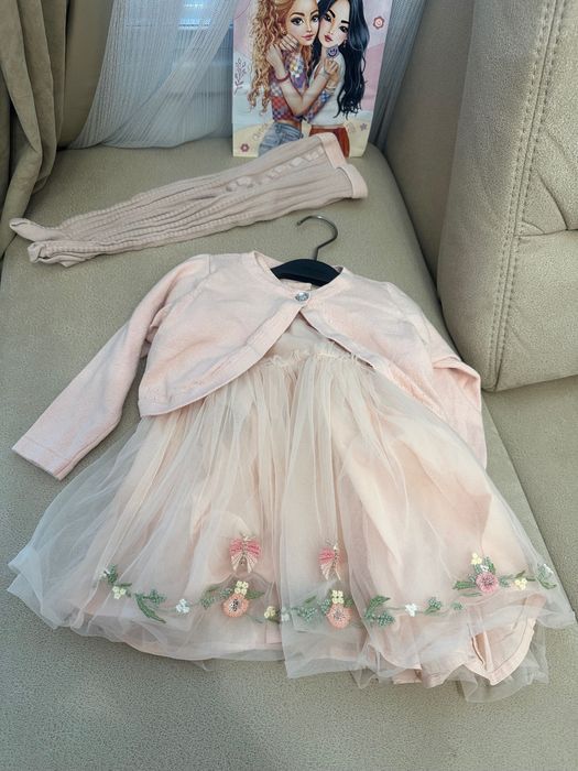 Бебешки лот 6-9м за момиче