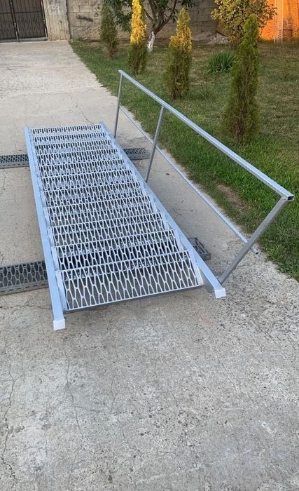 Scări metalice galvanizate la orice demisiune asiguram transport ori u