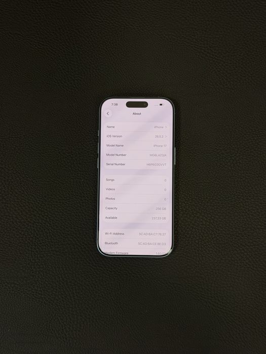 Отличен iPhone 17 - 100% battery