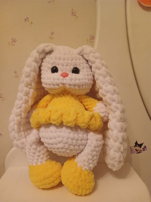 Продам вязаные игрушки.