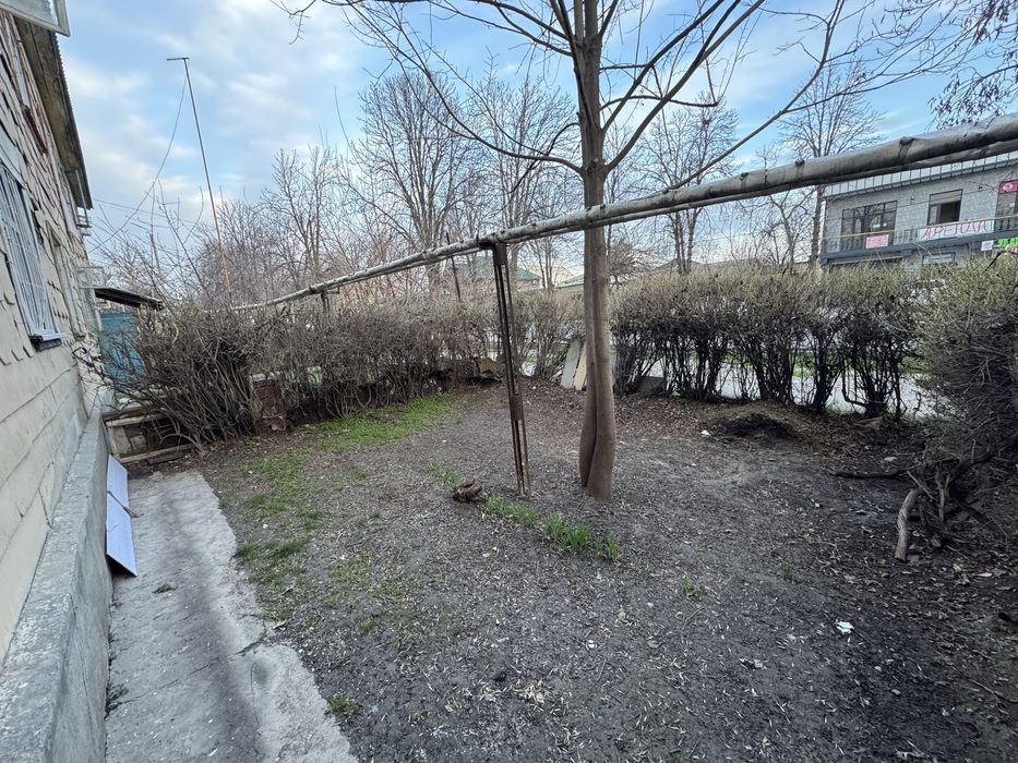 Продаю 1-КОМ 1 этаж огород Спутник-8