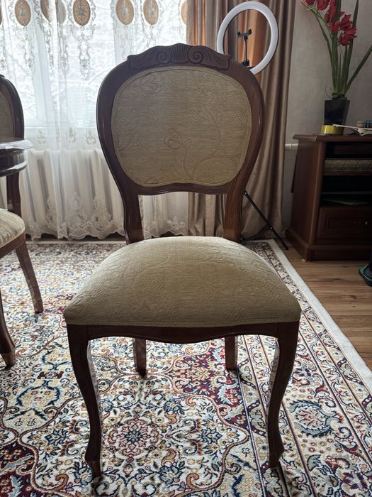 Продам стол со стульями