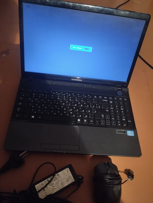 Продам ноутбук samsung core i5