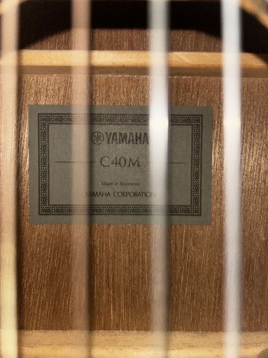 классическая гитара Yamaha c40m