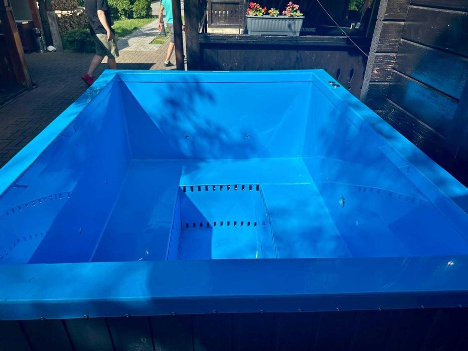 Ciubar/ jacuzzi de vanzare