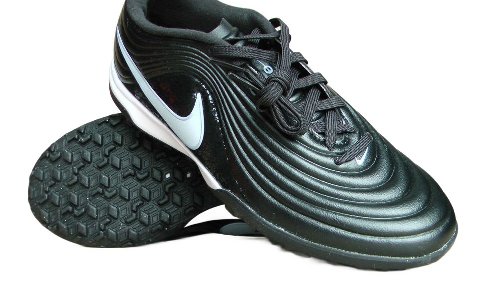 Ghete fotbal sintetic NOI Nike Tiempo Maestro Academy marimea 39-44