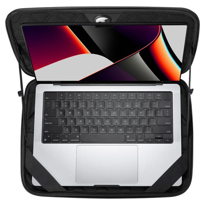 Spigen Rugged Armor Pro-удароустойчивкалъф за MacBook Pro Retina 16