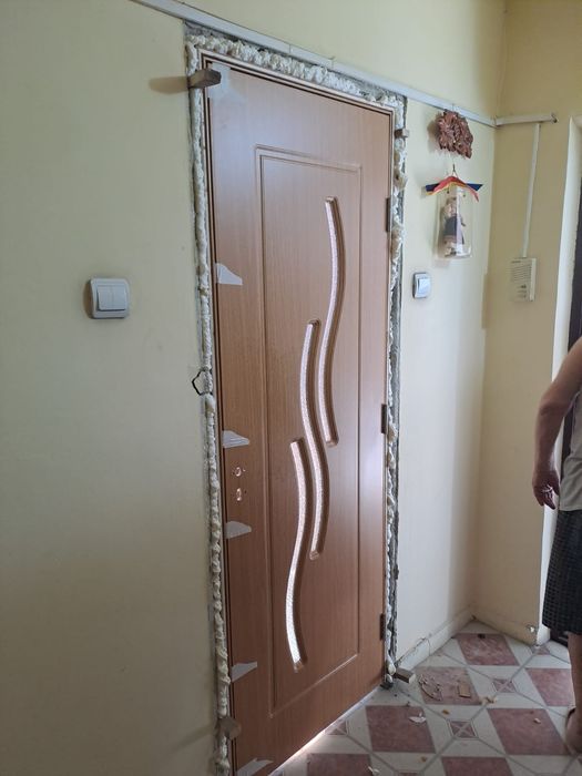 Montaj usi interior Bucuresti