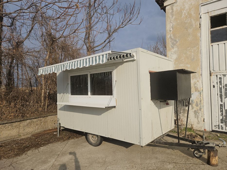 Каравана за бързо хранене