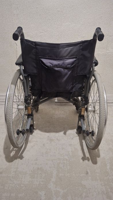 Инвалидная коляска