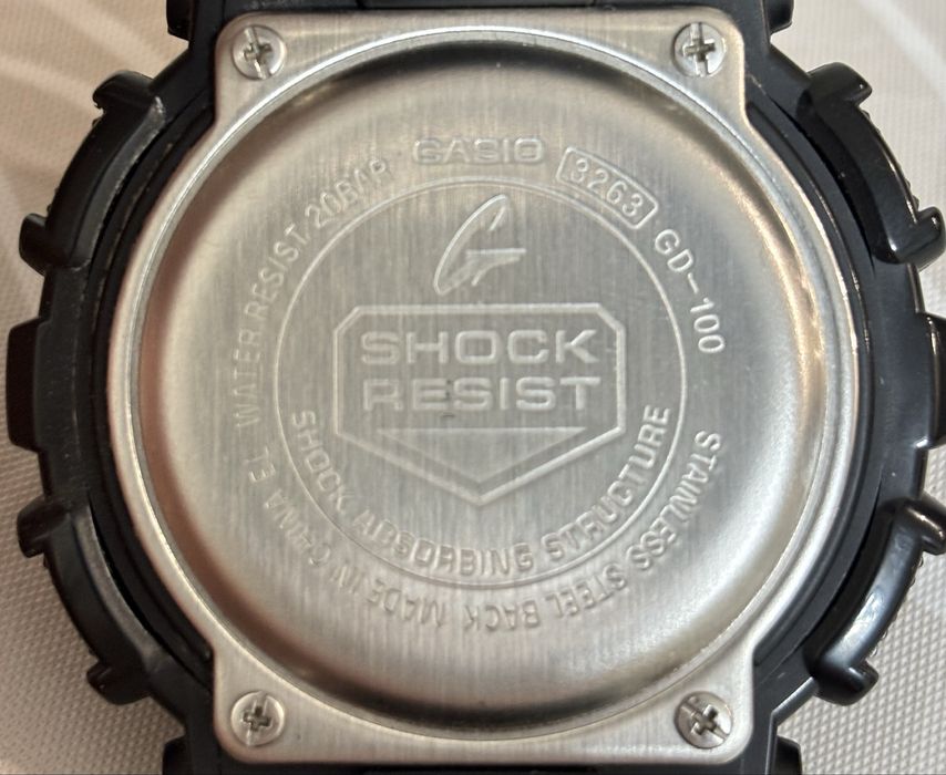 Продам Casio G Shock GD 100 1BDR