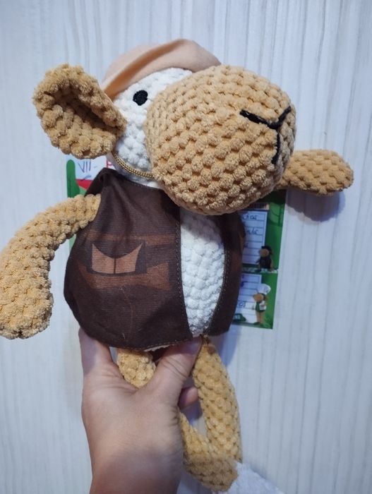 Plusuri  noi, fara eticheta.