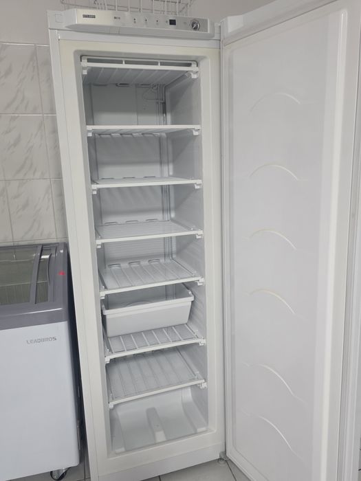 Морозильник Атлант