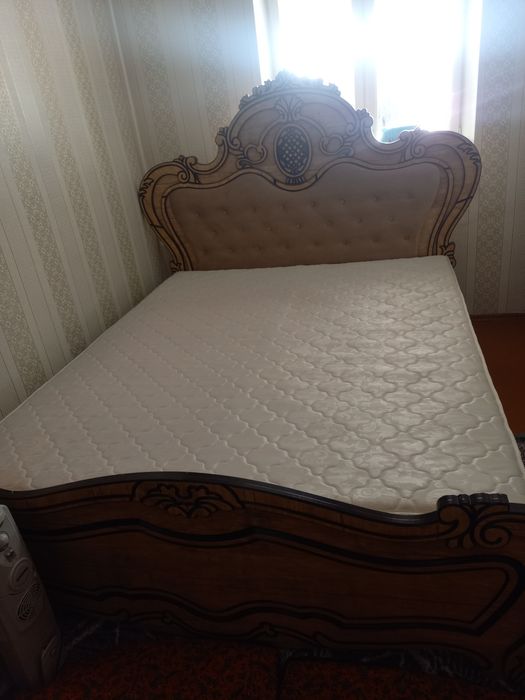 Спальни 1 узи сотилади, холати янгидек, хеч кайери кирилмагае