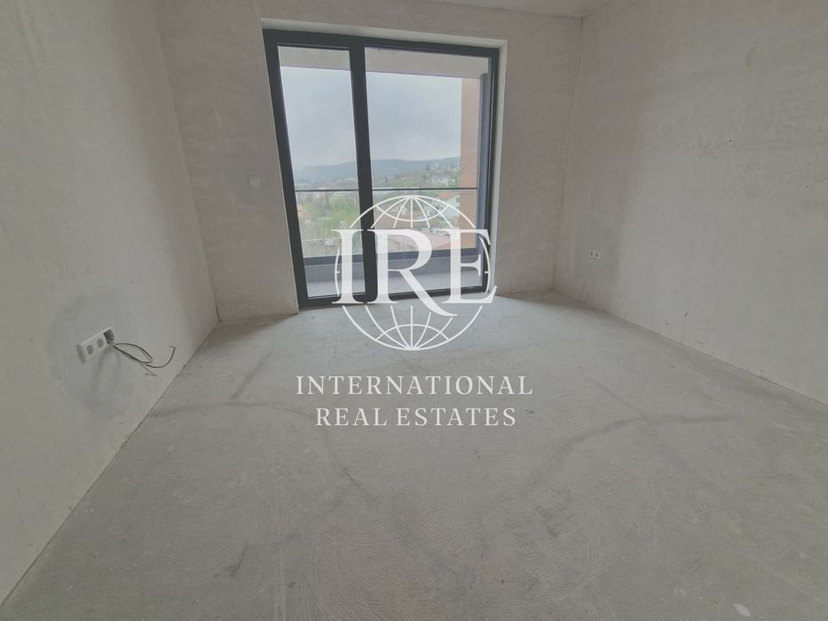 Продава се Двустаен апартамент в Варна, Левски - 60 кв.м за 1046 €/кв.м - Снимка #2