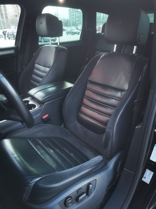 VW Touareg 2xR-line Facelift V6 3.0 TDI