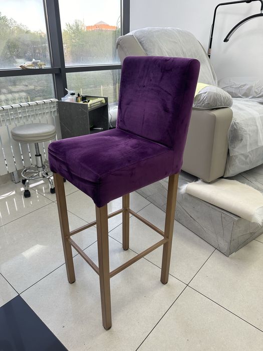 Барный стул высокий