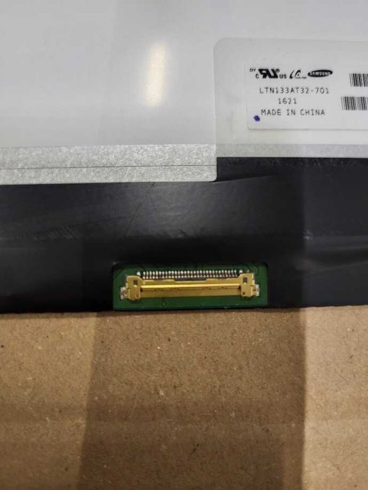 Samsung LTN133AT32-701 13.3" HD лаптоп дисплей употребяван