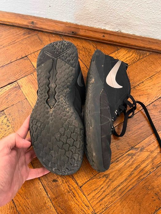 Adidasi Nike negri din panza, marime 41
