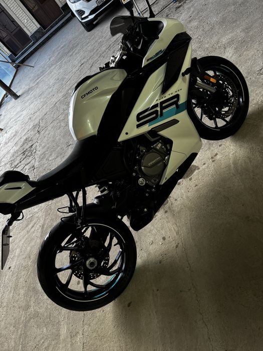 Продам CF Moto 2025 года пробег 2200 км