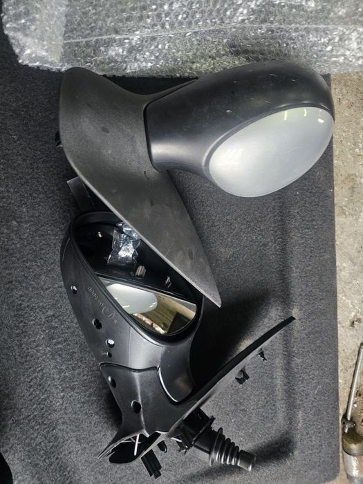 Oglinda stanga dreapta manuala completa Peugeot 206 + 2009
