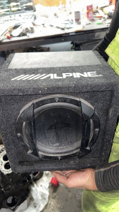 Саб для авто alpine
