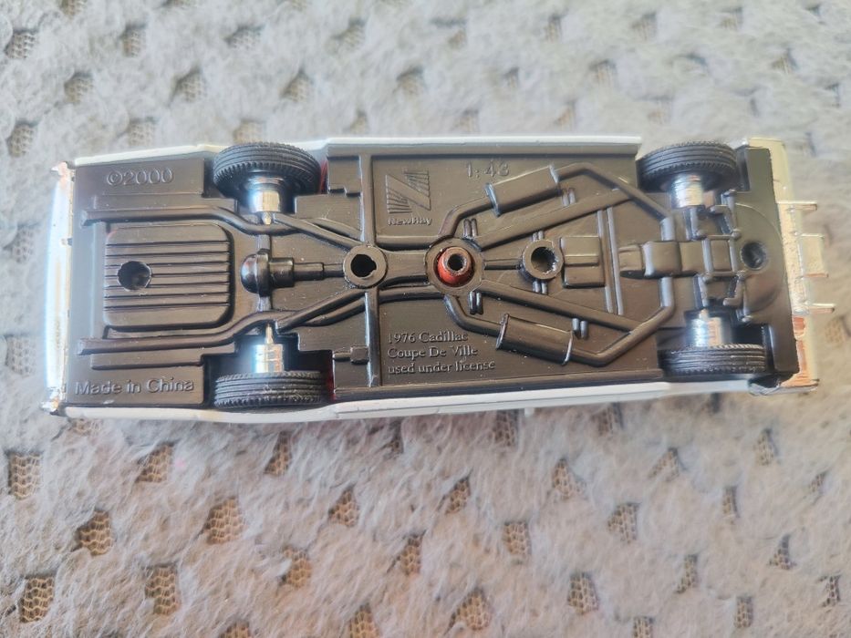 2 бр. Cadilac 1/43