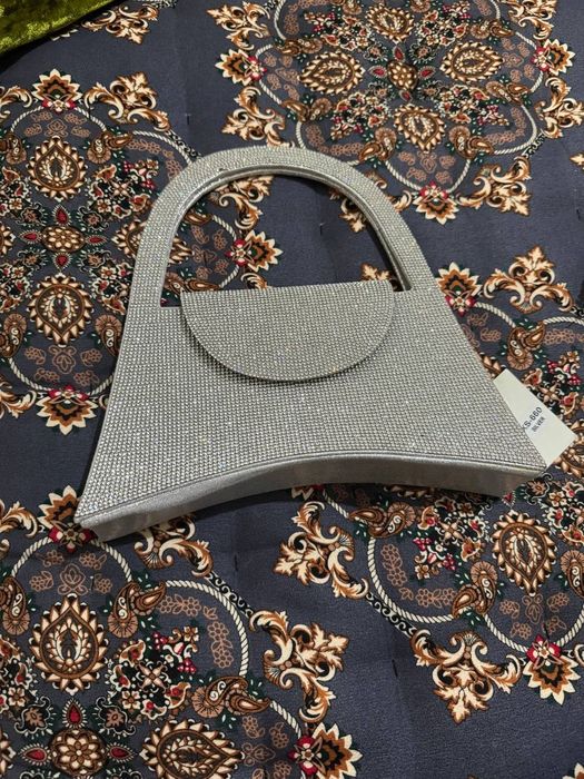 Sarpo yoki vechirni sumka