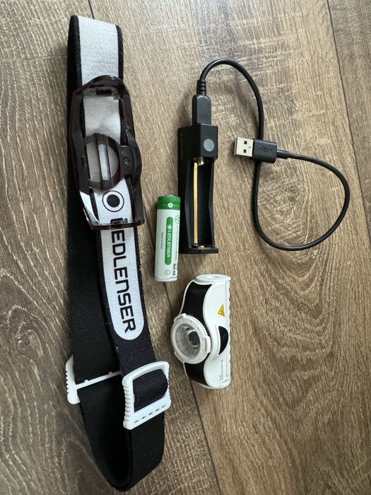 Lanterna pescuit Lanterna  Frontala LEDLENSER MH5 400LM/ACU