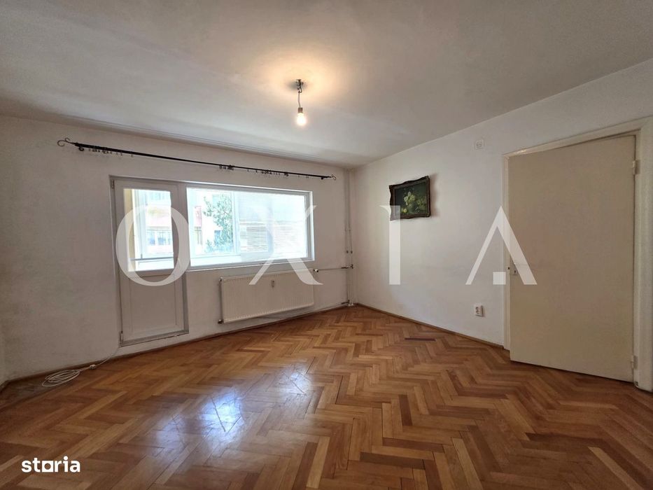 AX1259 Girocului-Spitalul Judetean, Etaj Intermediar, Renovat Partial — fotografia 1