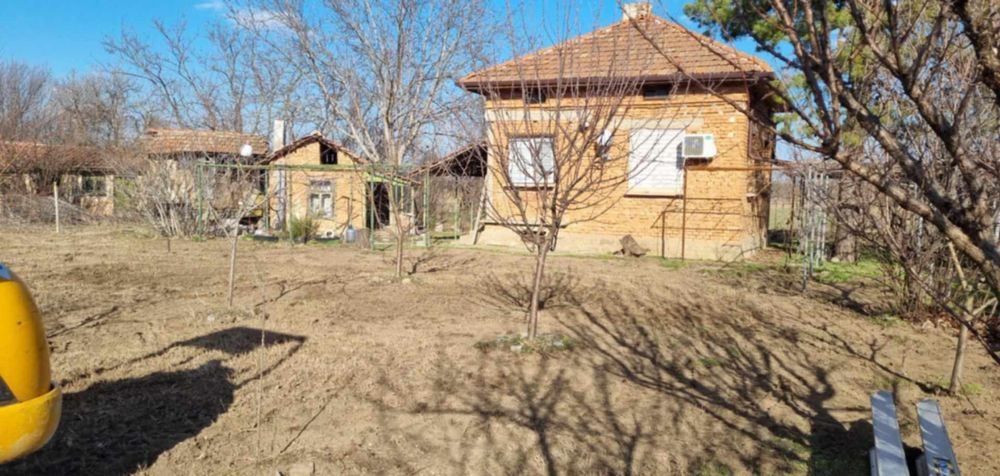 Продава се Къща в с. Деков, Област Плевен - 70 кв.м за 146 €/кв.м - Снимка #3