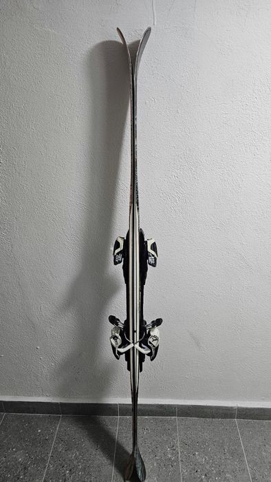 Völkl Revolt 86, 172 cm, freestyle, cu legături incluse