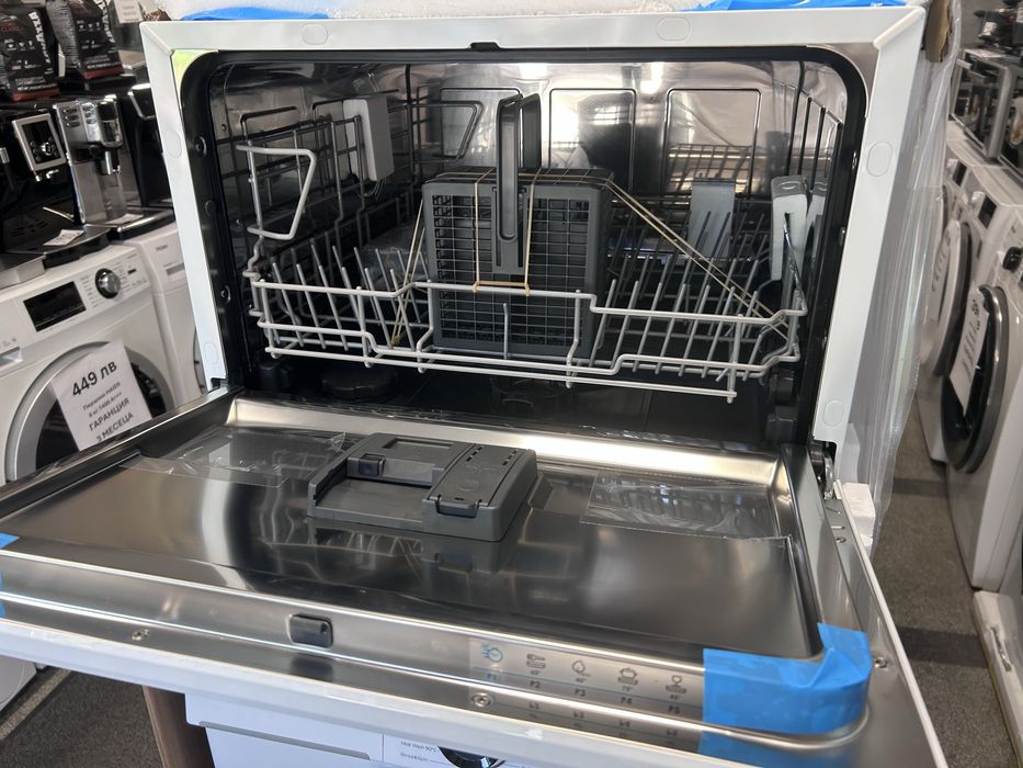 Mалка Компактна  съдомиялна Candy RAPIDO кубче -