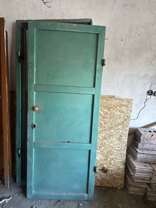 Двери металические