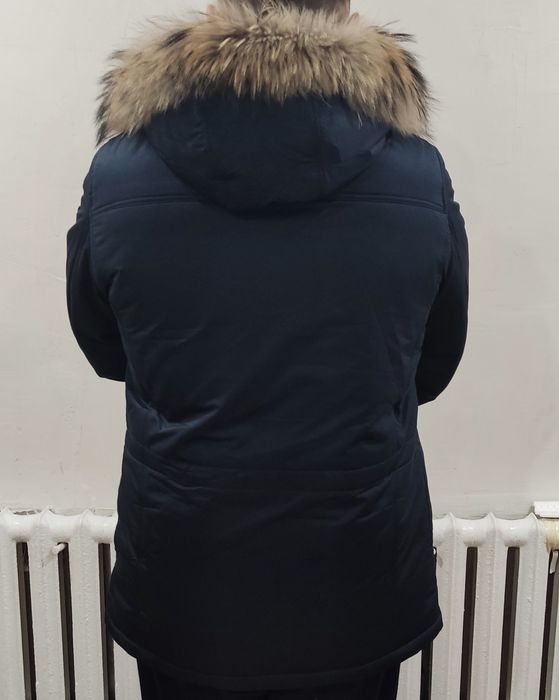 Продам новую куртку Аляска.