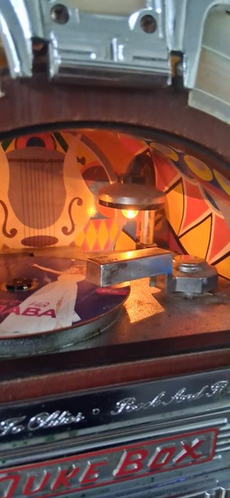 Голям ретро Juke BoX