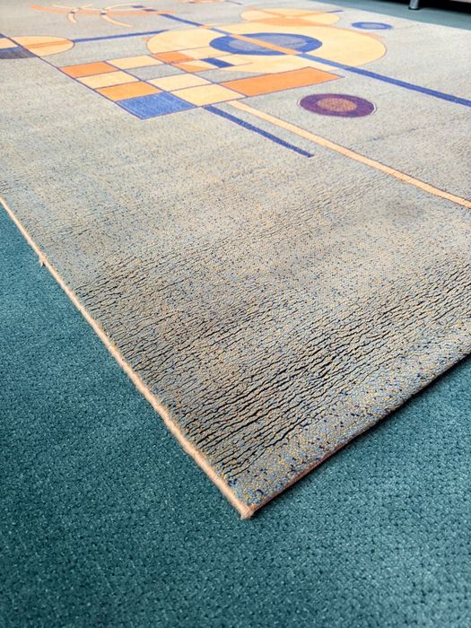 Ковер плотный, после химчистки