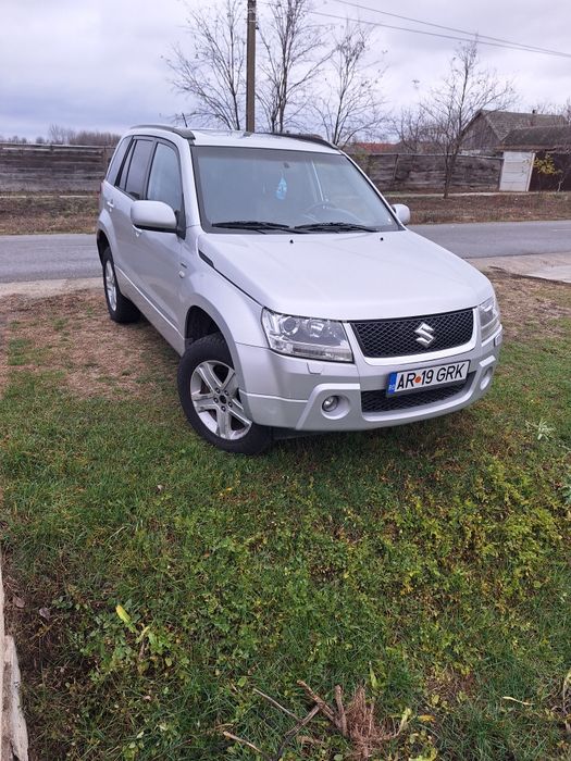 Vând Suzuki grand vitara