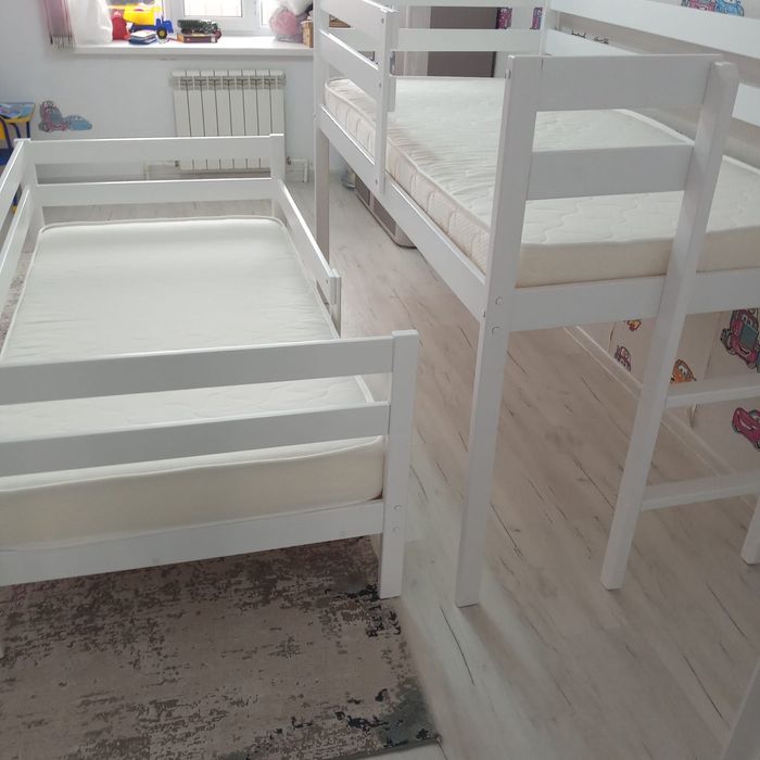 Продам детские кровати