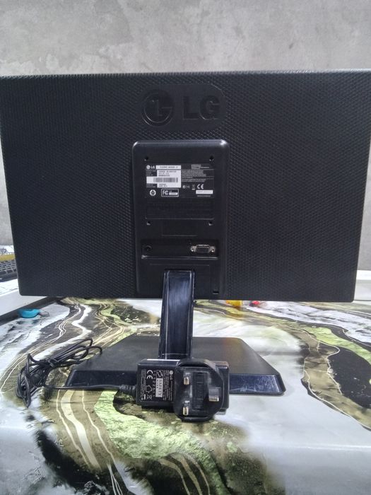 manitor LG19 LED ideal