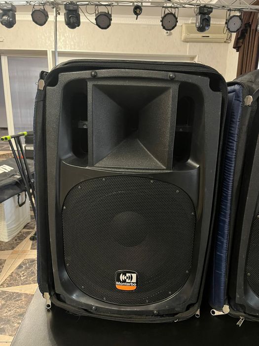 Vând Doua boxe active Montarbo