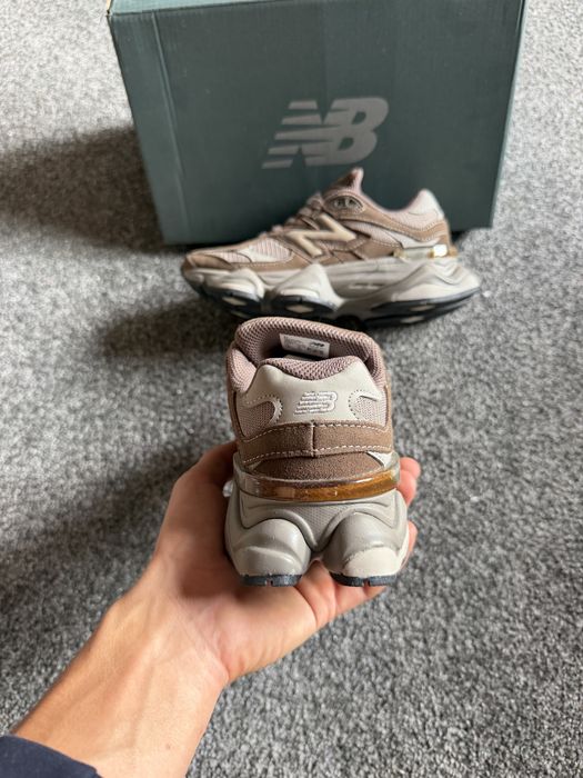 New Balance 9060 (36-40)
