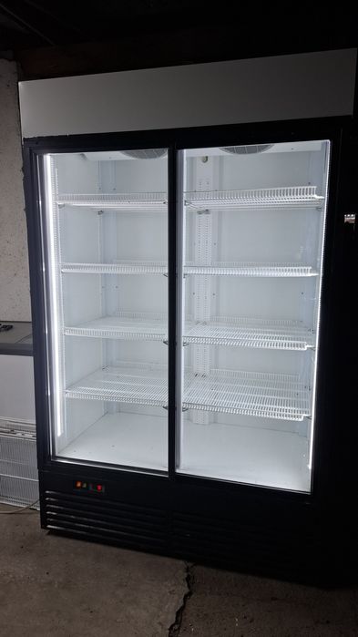 Витринные холодильники