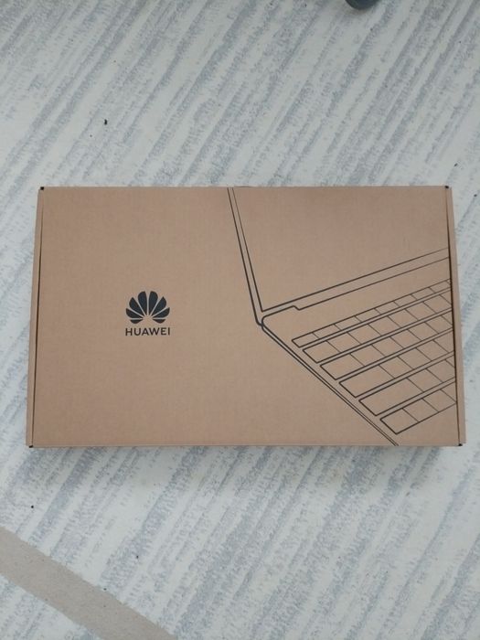 Ультрабук  Huawei Mate book